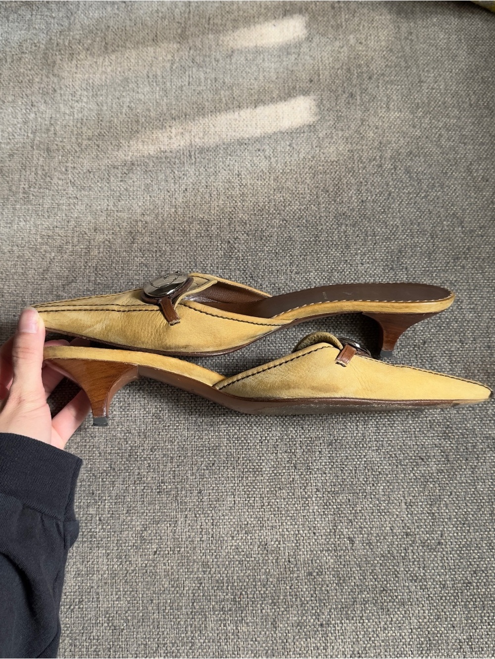 Vintage Prada logo buckled kitten heels - Picture 5 of 8